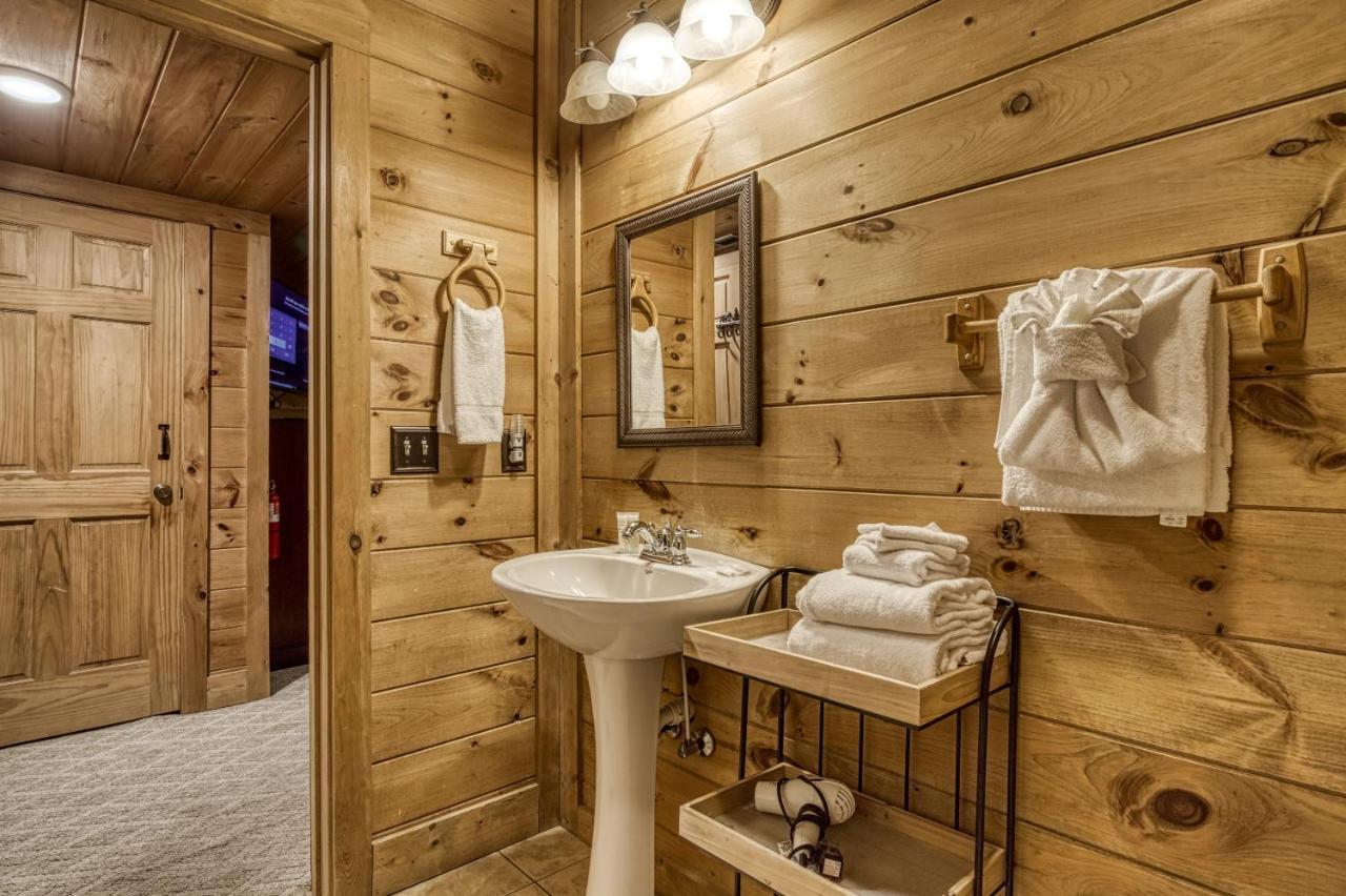 Bridgewood Cabin, Hot Tub, 1089 Of Free Attraction Tickets For Each Paid Day, Dollywood And More! Pigeon Forge Εξωτερικό φωτογραφία