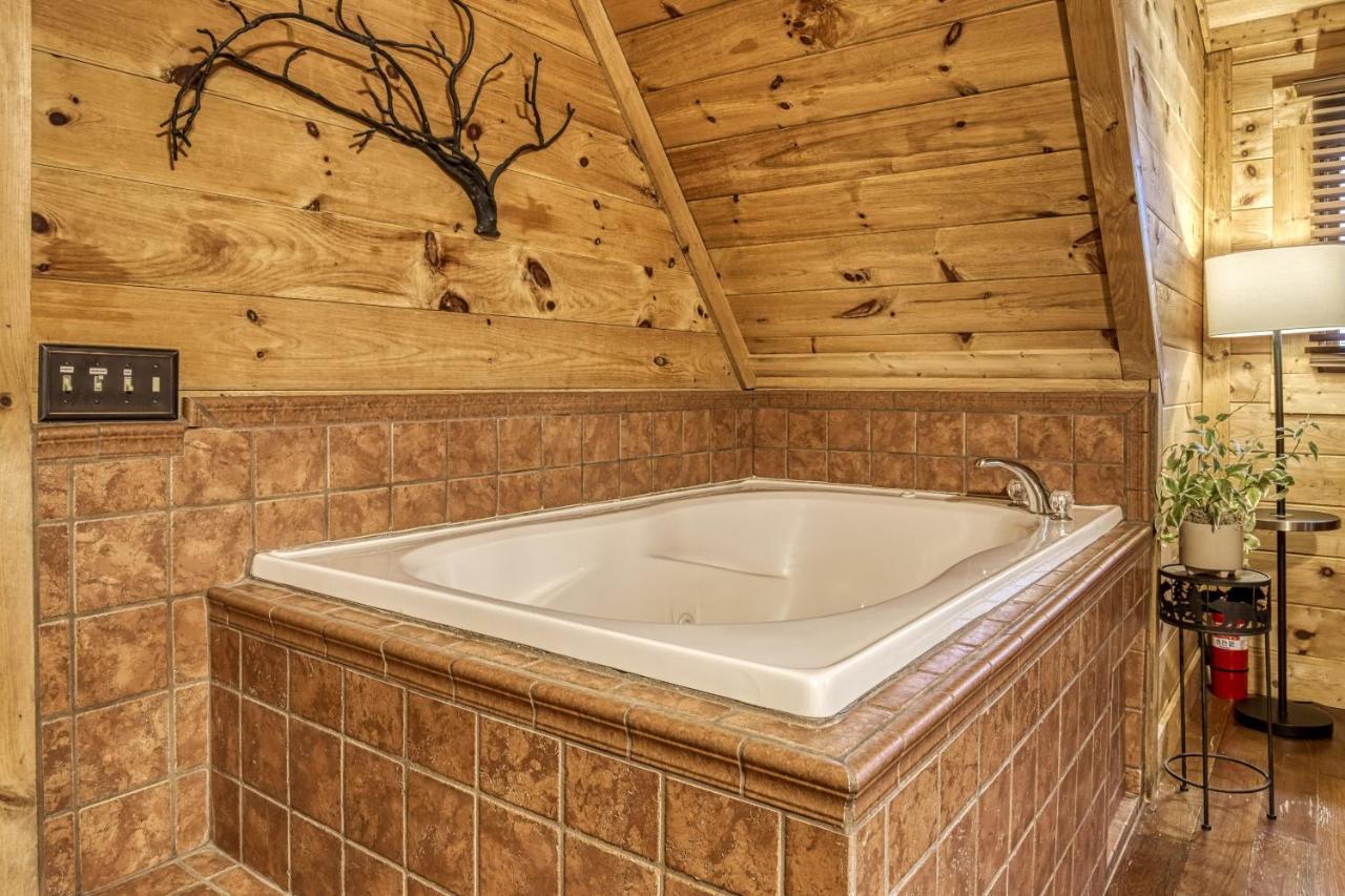 Bridgewood Cabin, Hot Tub, 1089 Of Free Attraction Tickets For Each Paid Day, Dollywood And More! Pigeon Forge Εξωτερικό φωτογραφία
